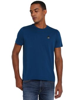 Lee - Men Deep Blue Solid Slim Fit T-shirt