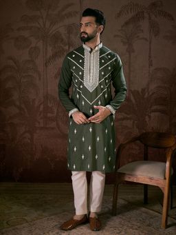 ETHNIC BAY - Men Silk Blend Green Embroidered Kurta with Pyjama