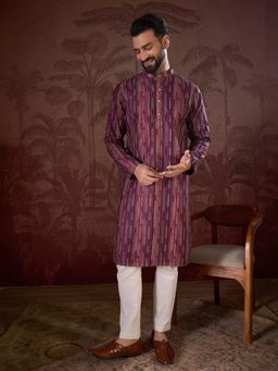 ETHNIC BAY - Men Silk Blend Purple Printed Kurta with Pyjama