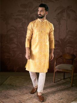 ETHNIC BAY - Men Silk Blend Yellow Floral Kurta with Pyjama