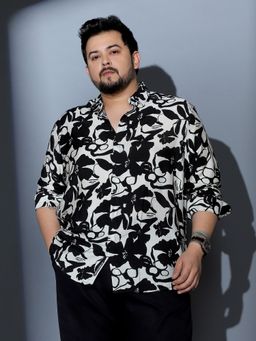 Instafab Plus - Men Onyx Black Contrast Floral Print Shirt