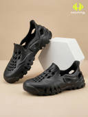 Black color option, Sold out, Currently selected