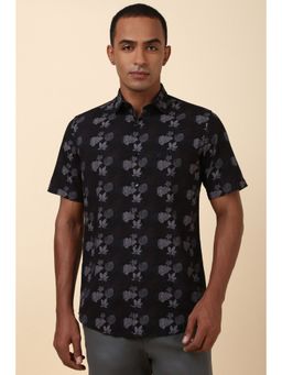 Allen Solly - Men Black Slim Fit Floral Printed Half Sleeves Casual Shirt