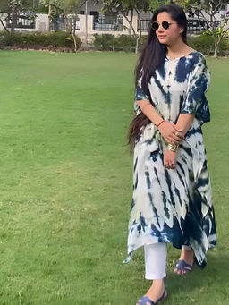 Maaesa - White Women Hand Dyed Crepe Rayon Kaftan Kurta