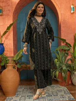 Stylum - Black Embroidered Straight Kurta & Pant