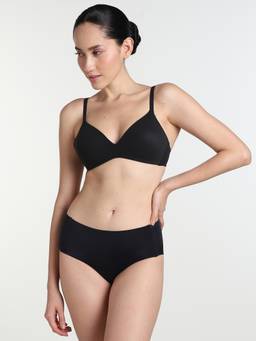 Wacoal - How Perfcet Padded Non-Wired 3/4Th Cup Everyday T-Shirt Bra - Black