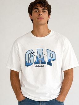 GAP - Men White Logo Print Round Neck Half Sleeve T-Shirt