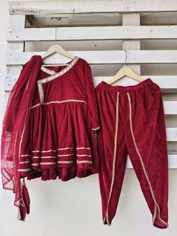 The Little Tales - Red Woven Kurta with Dhoti and Dupatta