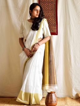 Sundarii - White Rose - Cotton Zari Border Saree with Unstitched Blouse