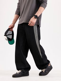 WROGN - Classic Relaxed Fit Jeans-Black