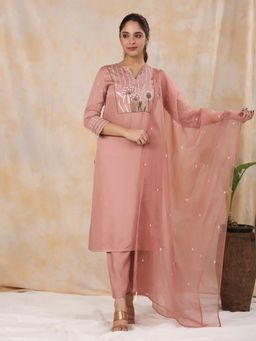 Gahan - Satin Yoke Floral Embroidered Solid/Plain Peach Kurta Pant & Dupatta (Set of 3)