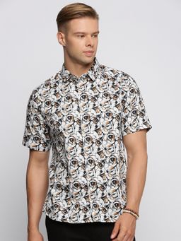 SHOWOFFFF - Men's Short Sleeves Spread Collar Printed White Slim Fit Shirt