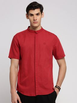 SHOWOFFFF - Men's Short Sleeves Mandarin Collar Solid Red Slim Fit Shirt