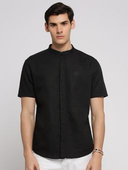 SHOWOFFFF - Men's Short Sleeves Mandarin Collar Solid Charcoal Slim Fit Shirt