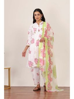 Rangriti - Women's White Floral Cotton Kurta with Pant & Dupatta