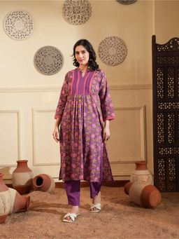 Indisangam - Women's Purple Floral Cotton Kurta with Pant