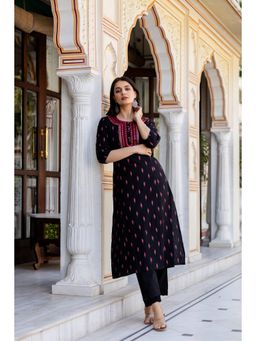 PISTAA - Women's Black Printed Cotton Kurta with Pant