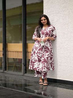 Vastara TheLabel - Women's Wine Abstract Cotton Flex Co-Ord Set