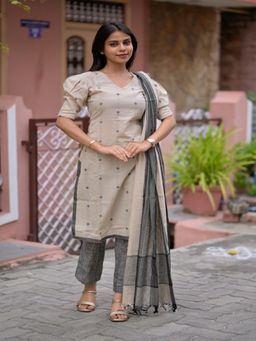 Vastara TheLabel - Women's Beige Floral Cotton Kurta with Pant & Dupatta