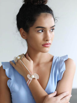 Odette - Women Gorgeous Pink Embellished Bracelet Chainring