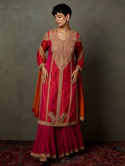 RI.Ritu Kumar - Fuchsia & Orange Paniaba Kurta Garara with Dupatta (Set of 3) (M)