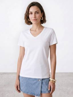R&B - Women White Short Sleeve V Neck Solid T-Shirt