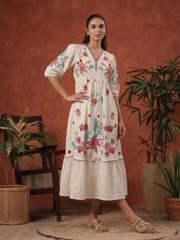 ZUMMER - Embroidered Dress