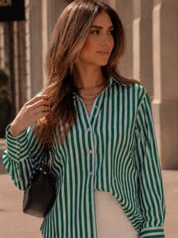 STREET 9 - Boxy Shirt Green