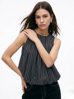 Outzidr - Black Regular Fit Bubble Hem Top With Contrast Tie Up At The Back Neck