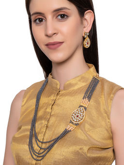 Shoshaa - Gold-Plated Grey Kundan Handcrafted Necklace With Earrings