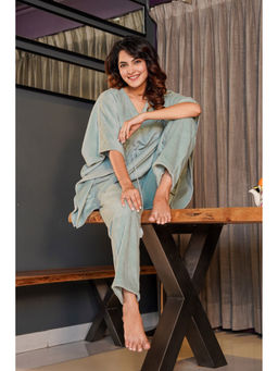 FEATHERS CLOSET - Green Solid Relaxed Fit Kaftan Top and Bottom (Set of 2)