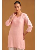 Pink color option, Currently selected