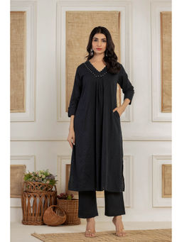 Do Dhaage - V Neck Self Textured Black Kurta With Pant & Dupatta (Set of 3)