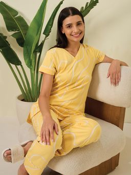 Sweet Dreams - Women Yellow Printed Top with Pyjama (Set of 2)