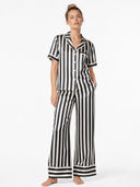 Black color option, Currently selected