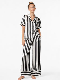 Noite Luxe - Women Eclipse Black-White Stripes Printed Half Sleeves Shirt with Pyjama