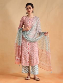Jaipuri Banno - Womens Pure Cotton Printed Peach Kurta with Pant and Dupatta