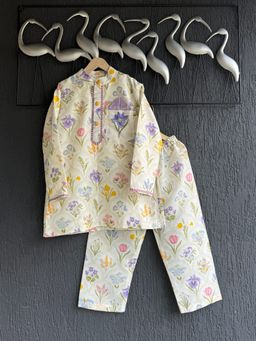 The Little Tales - Off White Floral Hand Print Kurta And Pyjama