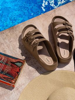 Indifeet - Brown Comfortable Adjustable Three Straps Sandals