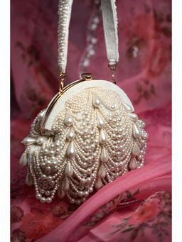 Nayaab by Sonia - White Oyster Frame Snowflake Clutched with Detached Handle