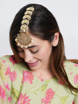 Karatcart - Gold Plated Handcrafted Moon Shaped Kundan Maangtikka