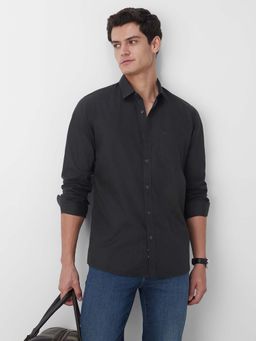 Peter England - Men Black Slim Fit Solid Shirt