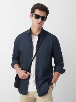 Peter England - Men Navy Slim Fit Solid Shirt