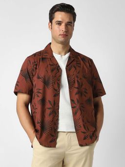Peter England - Men Brown Regular Fit Floral Printed Half Sleeves Casual Shirt