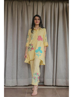 Tasveer India - Yellow Cotton Slub Patched Co-Ord (Set of 2)