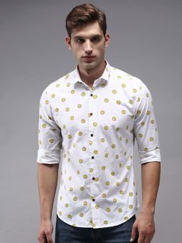 SHOWOFFFF - Men White Collar Neck Conversational Comfort Fit Shirt