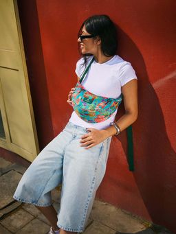 Chumbak - Trippy Sling Bag With Detachable Strap - Jaipurscape