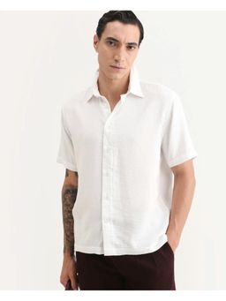 Rare Rabbit - Men's Layer Ss White Cotton Blend Plain Boxy Fit Full Sleeve Collared Shirt