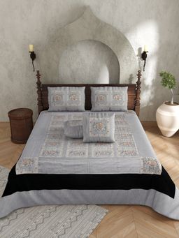 JAIPUR FABRIC - Actual Silk Emboirdery Flat Double Bedsheet With Pillow Covers (Double)