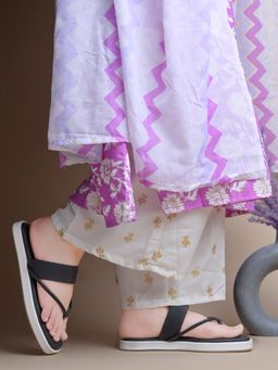 Shoetopia - Comfortable Strappy Black Sandals for Women